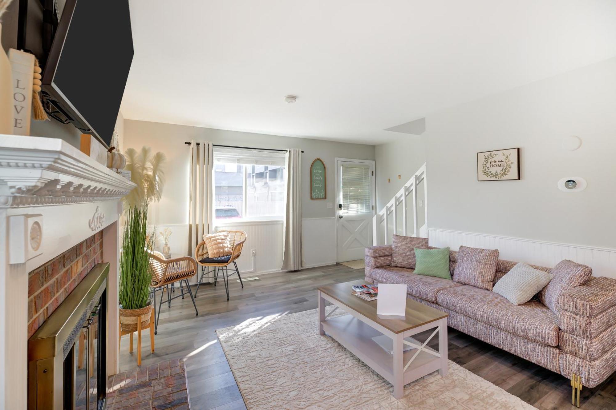 Comfy Family-Size Townhome 2Br-5 People Near Old Town Arvada-10Min Walk ภายนอก รูปภาพ
